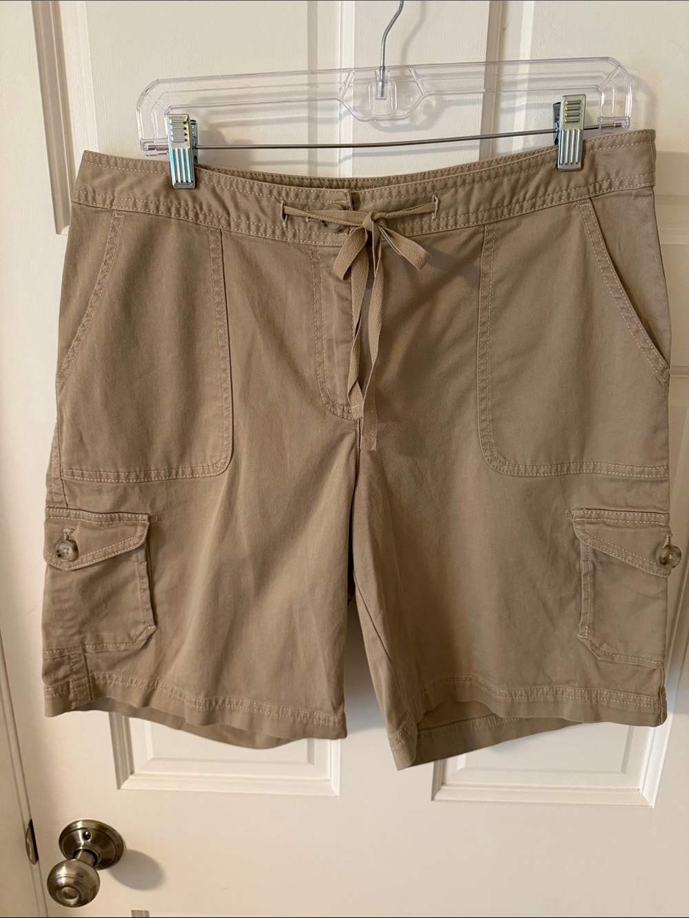 L.L. Bean Women’s Cargo Utility Short Drawstring Khaki Gorpcore Hiking Size 12